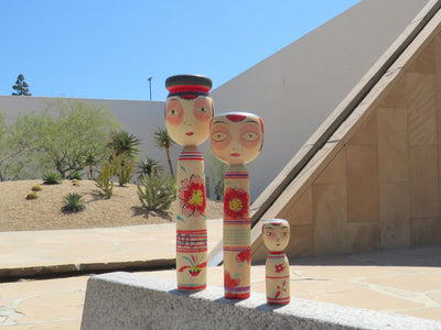 wide-eye kokeshi