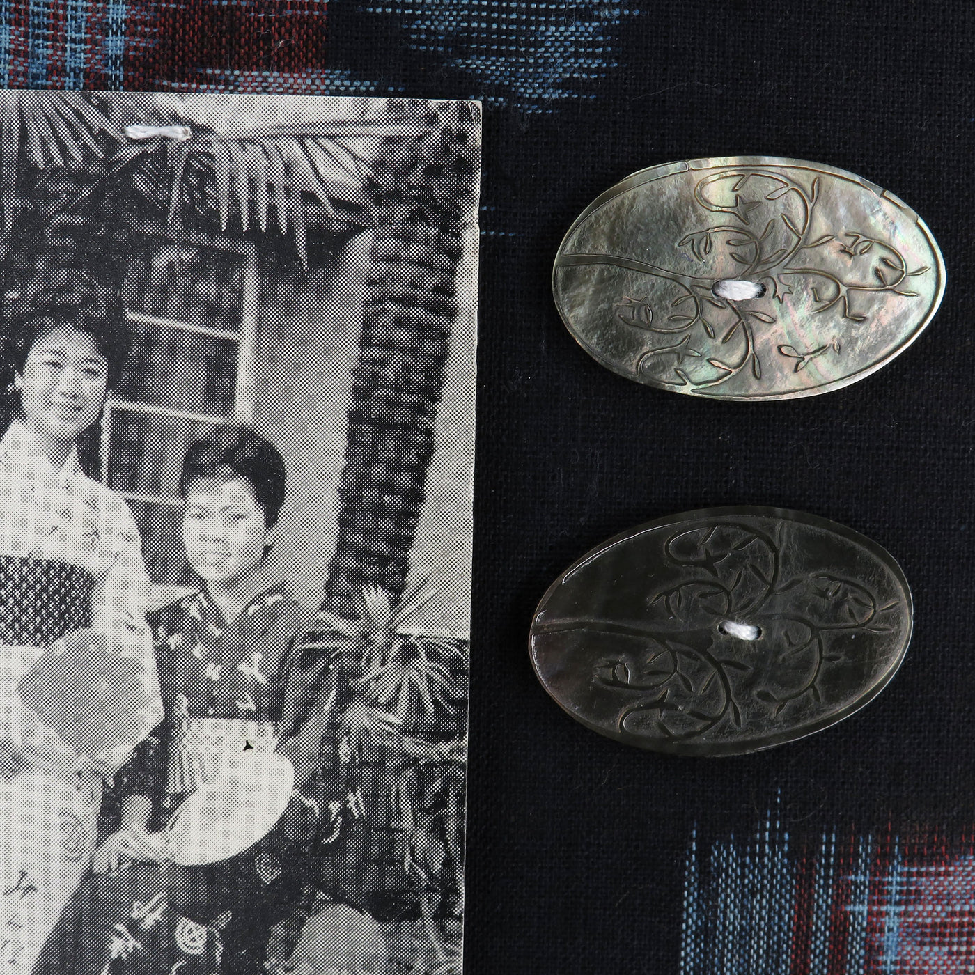 BU-227 two mother of pearl buttons