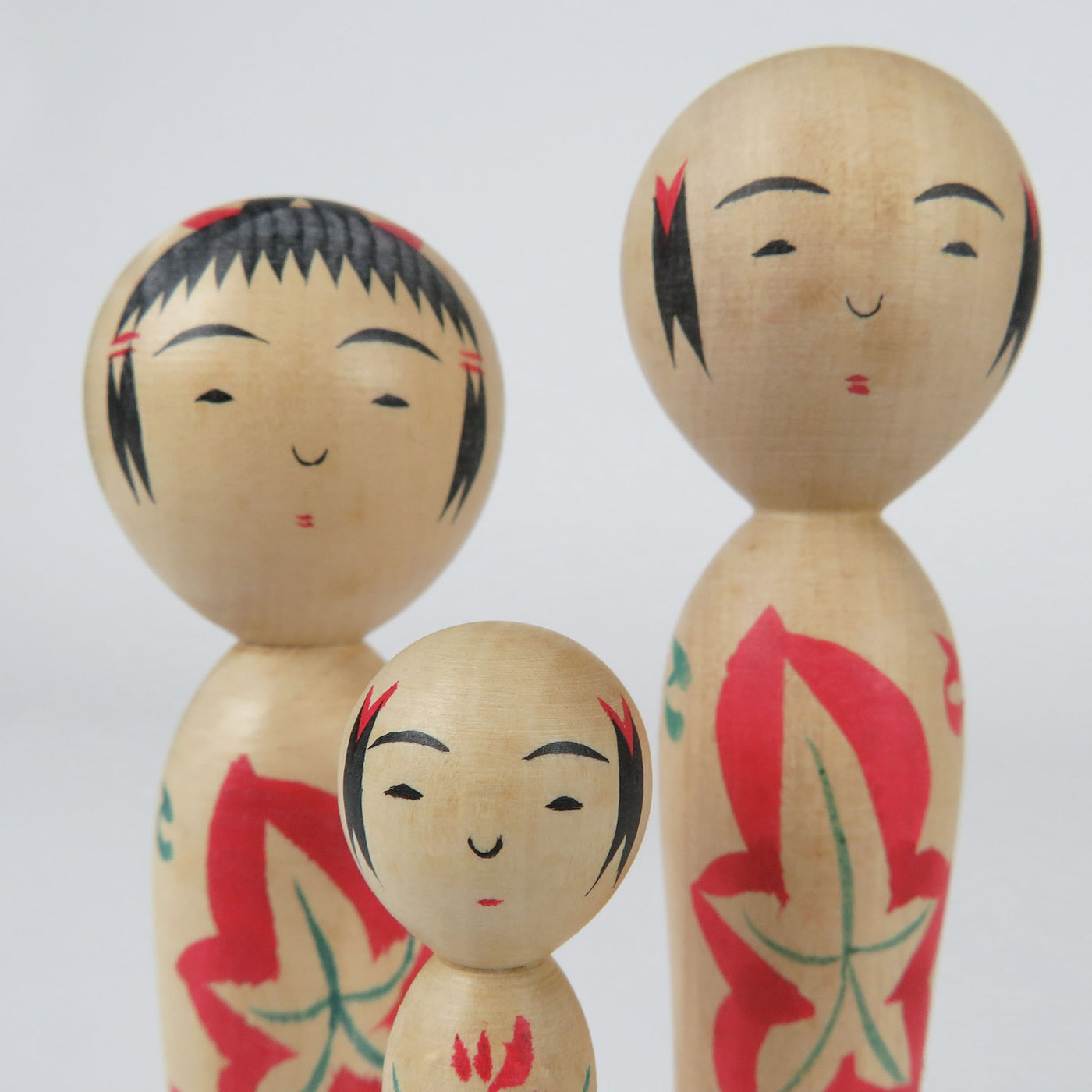 KO392 Vintage Kokeshi - Set of Three
