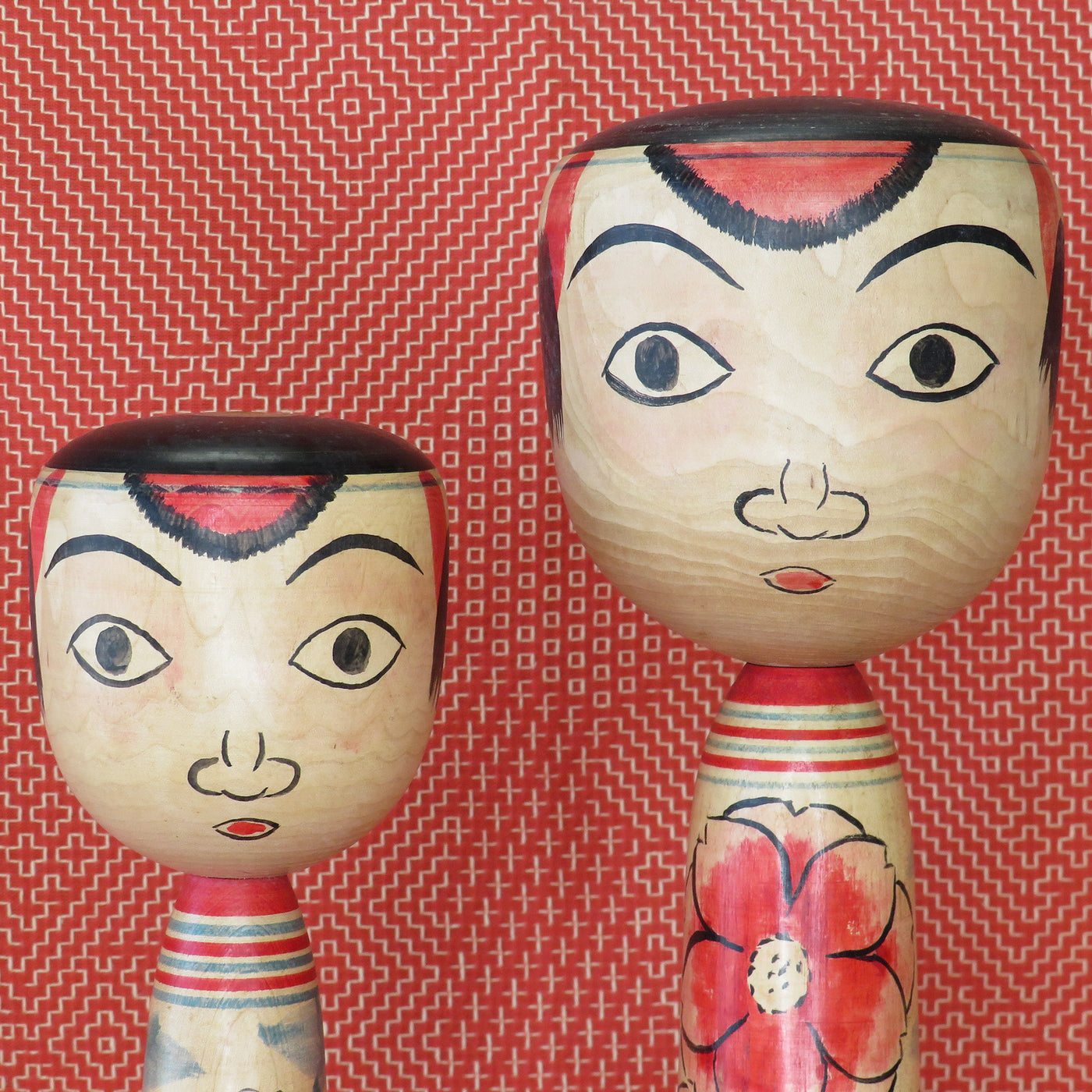 KO423 Nakanosawa Kokeshi Set of Two XL