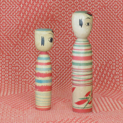 KO426 Nakanosawa Kokeshi Set of Two XS